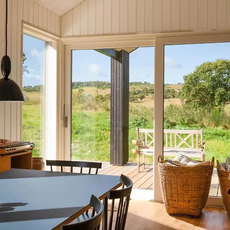 4 Bedroom In Holiday home *